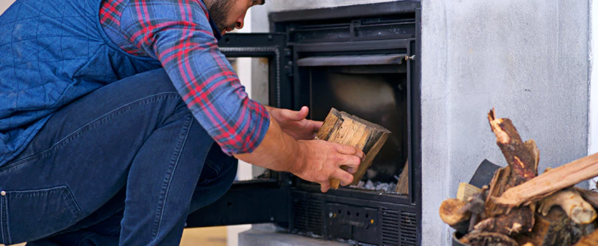Old Broken Fireplace Repair And Replacement in Candiac, QC