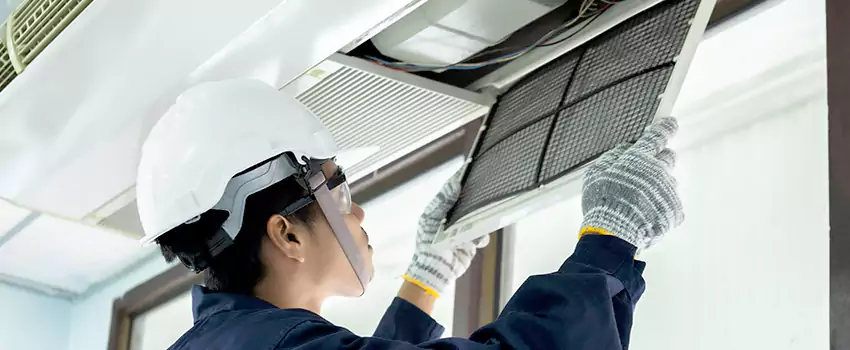 Signs of Clogged Air Ducts in Candiac, QC